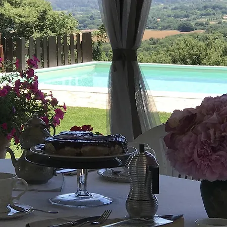 Villa Infinity Pool Near Rome Trevignano Romano
